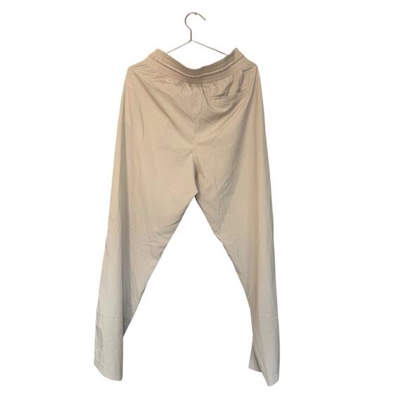 GapFit lightweight jogger size medium - Picture 3 of 8